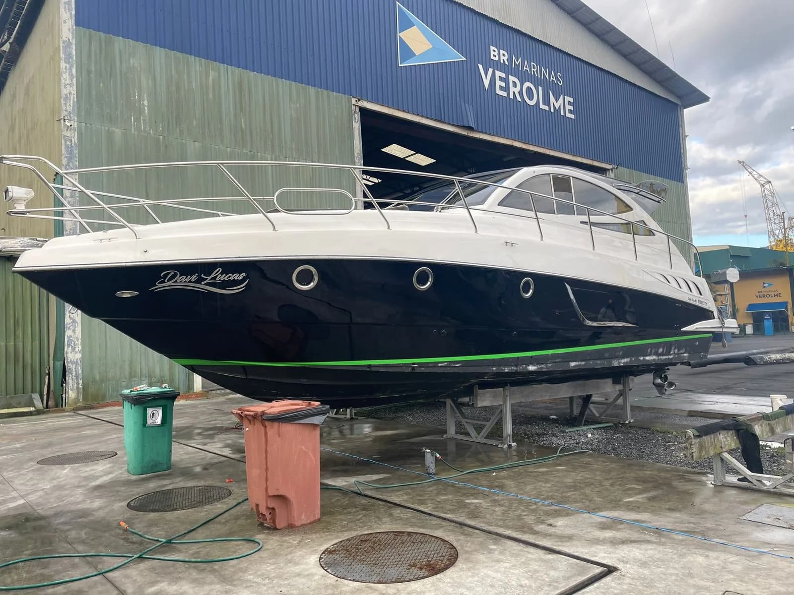 Solara 38 HT 2014 — lancha 38 pés seminova